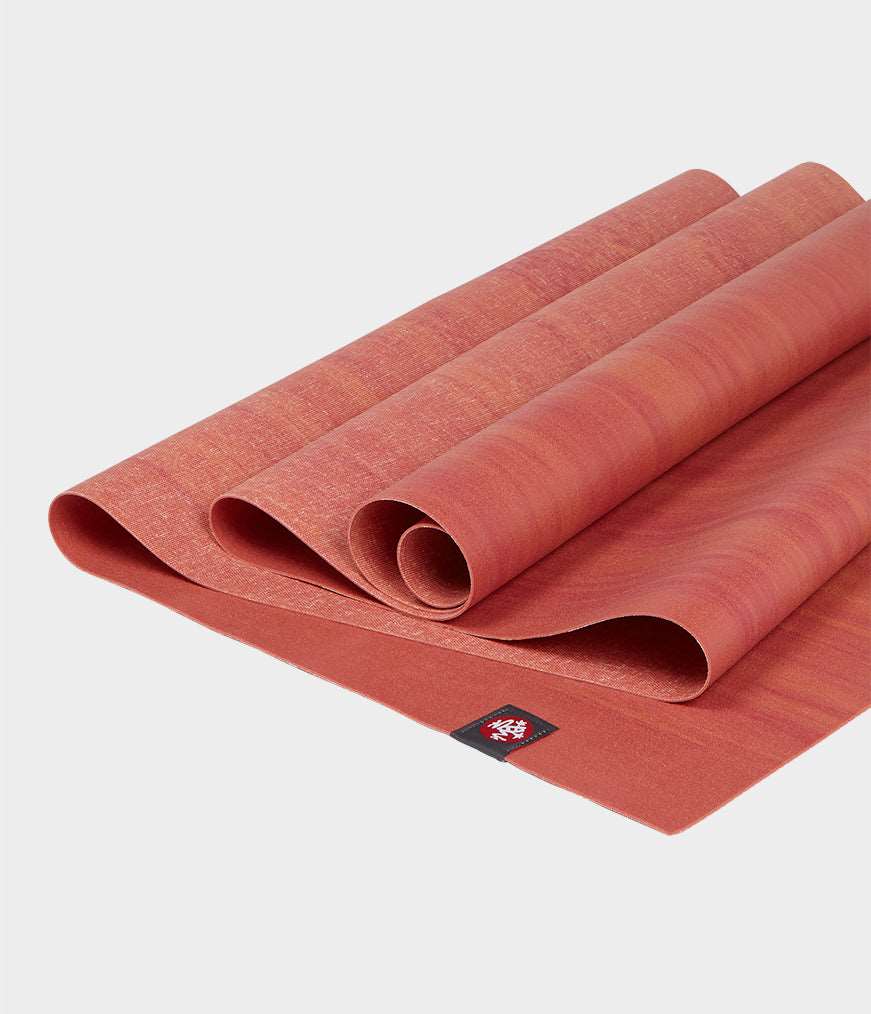 manduka-eko-superlite-tapis-voyage-yoga-1-5-mm image 6