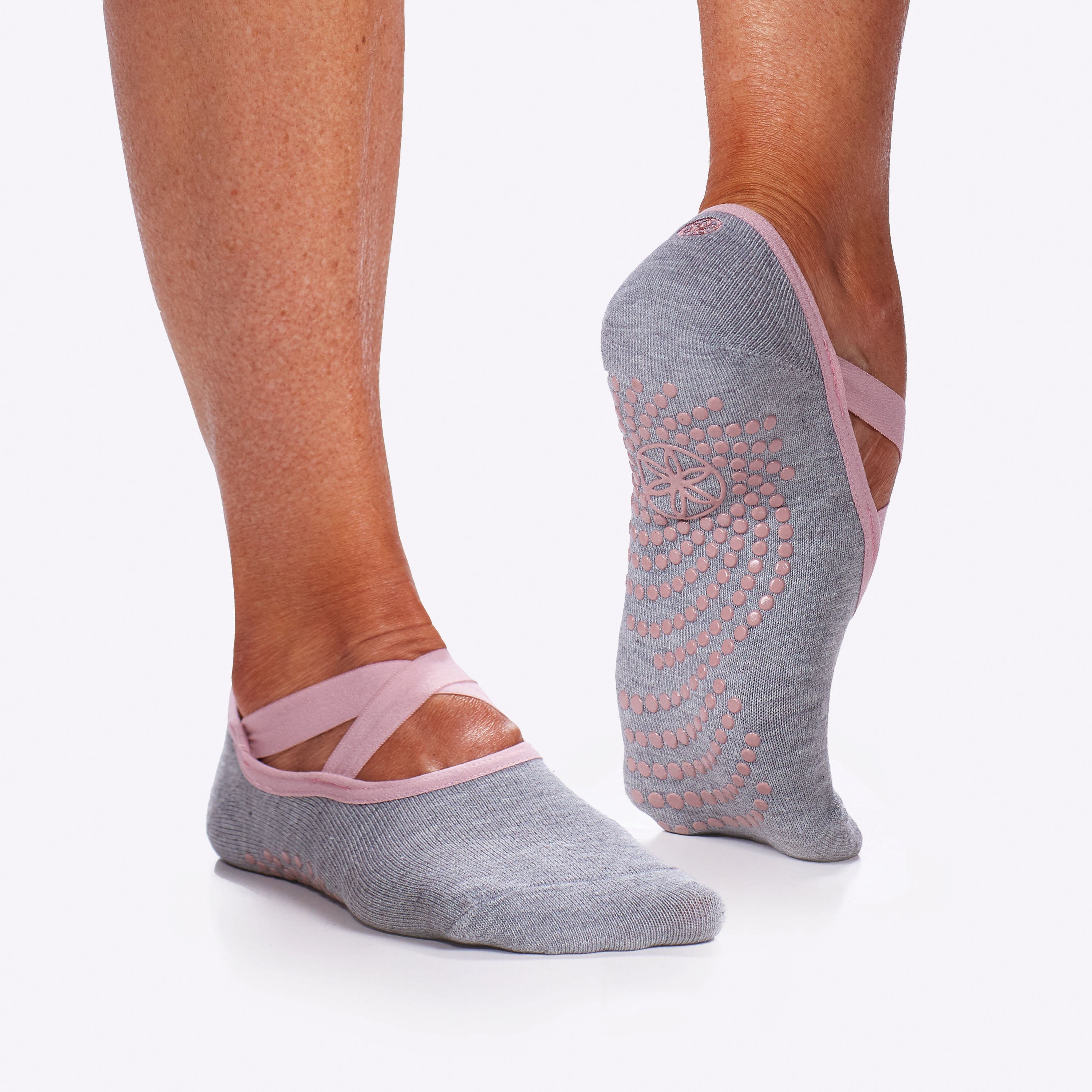 gaiam-grippy-yoga-barre-socks-lot-de-2-chaussettes-antid-rapantes image 5