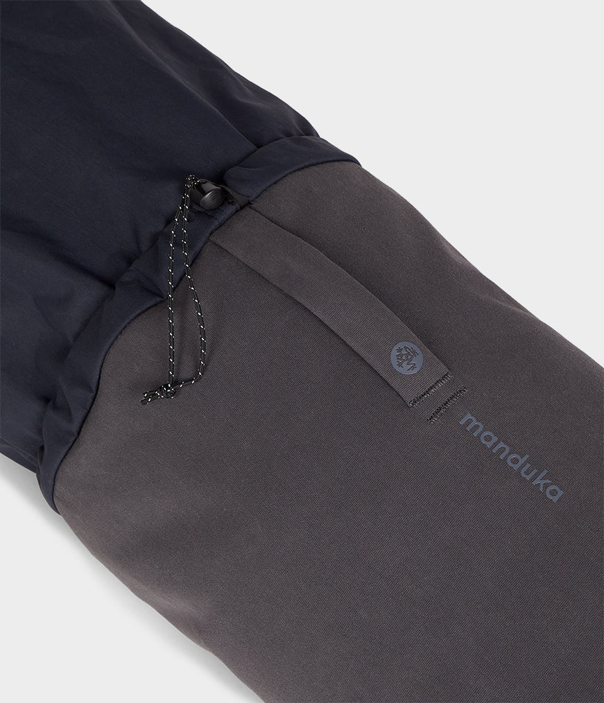 manduka-hala-porte-tapis-yoga-nylon-recycl image 4