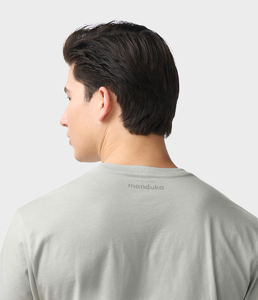 manduka-t-shirt-homme-tadasana-foundation-series image 4