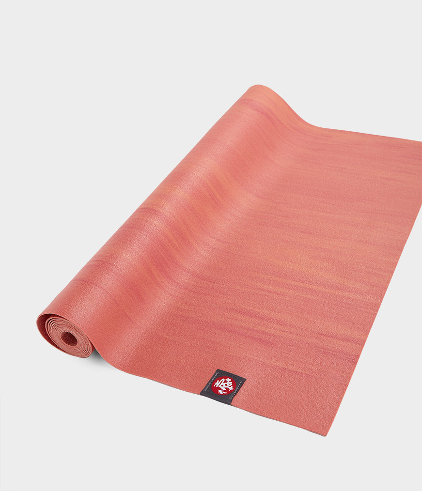 manduka-eko-superlite-tapis-voyage-yoga-1-5-mm image 2