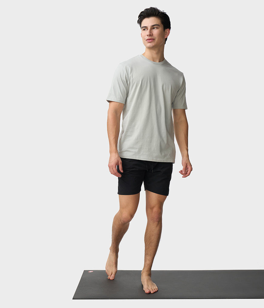 manduka-t-shirt-homme-tadasana-foundation-series image 5