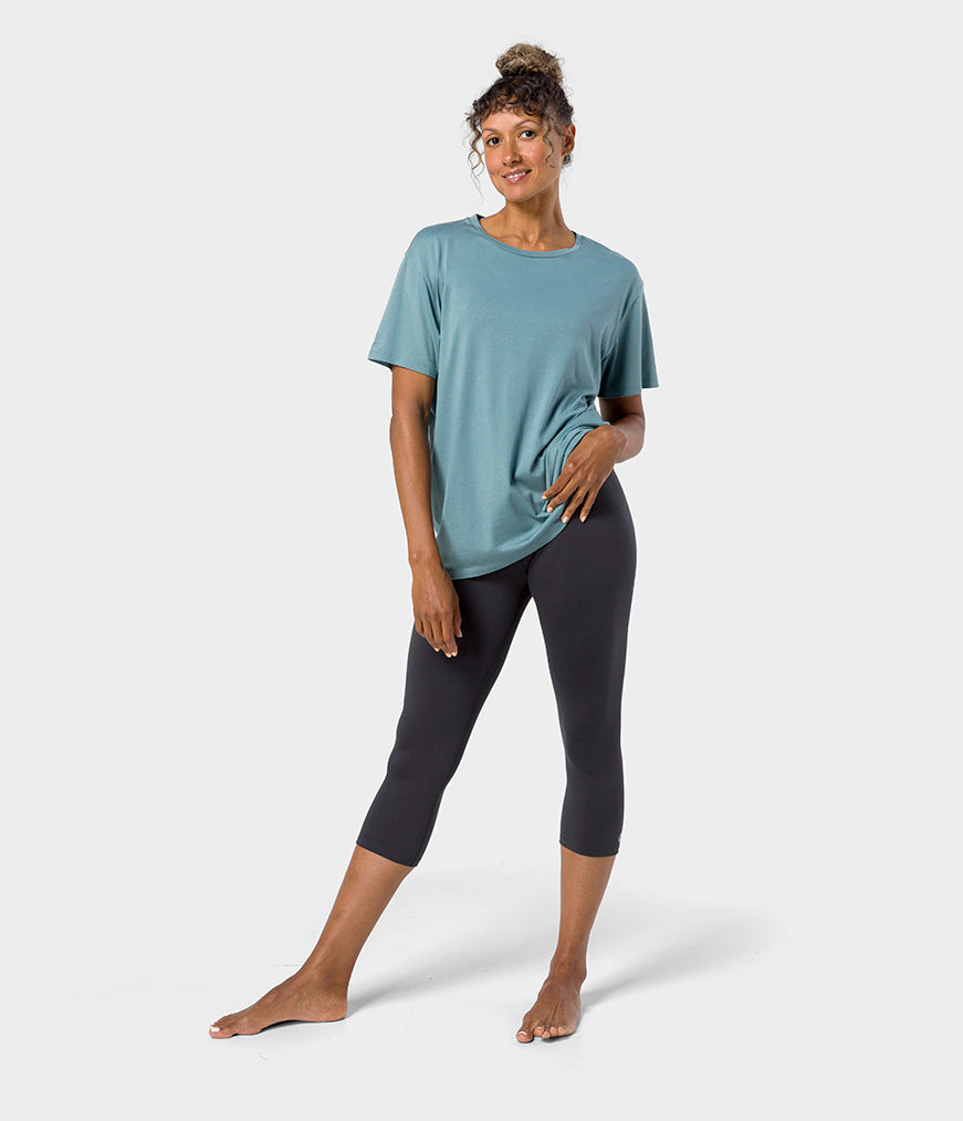 manduka-vinyasa-t-shirt-femme-oversize-coton-supima image 8
