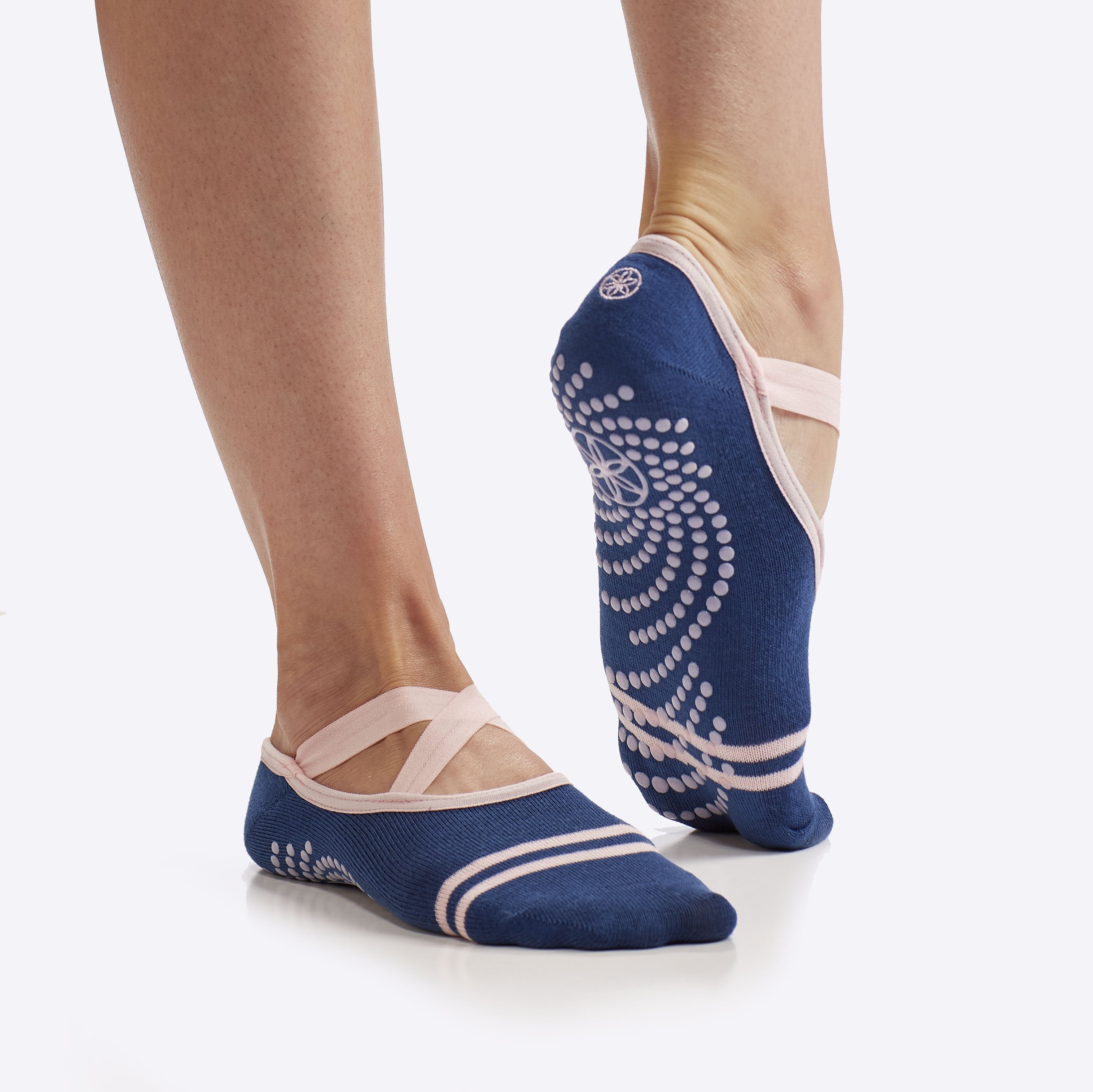 gaiam-grippy-chaussettes-yoga-barre-antid-rapantes-femme image 5