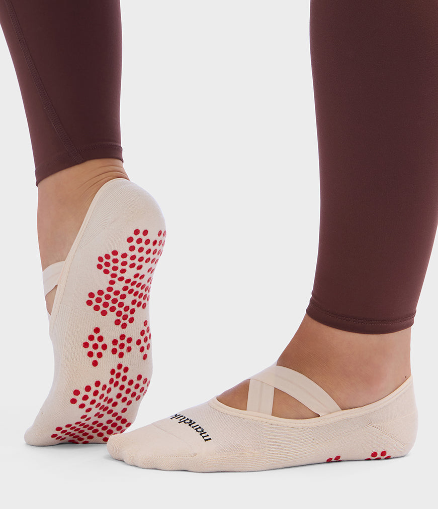 manduka-equilibria-chaussettes-antid-rapantes-pilates image 7