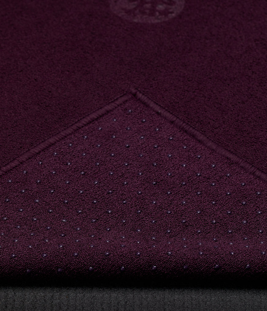 manduka-yogitoes-serviette-main-yoga-antid-rapante-skidless image 4