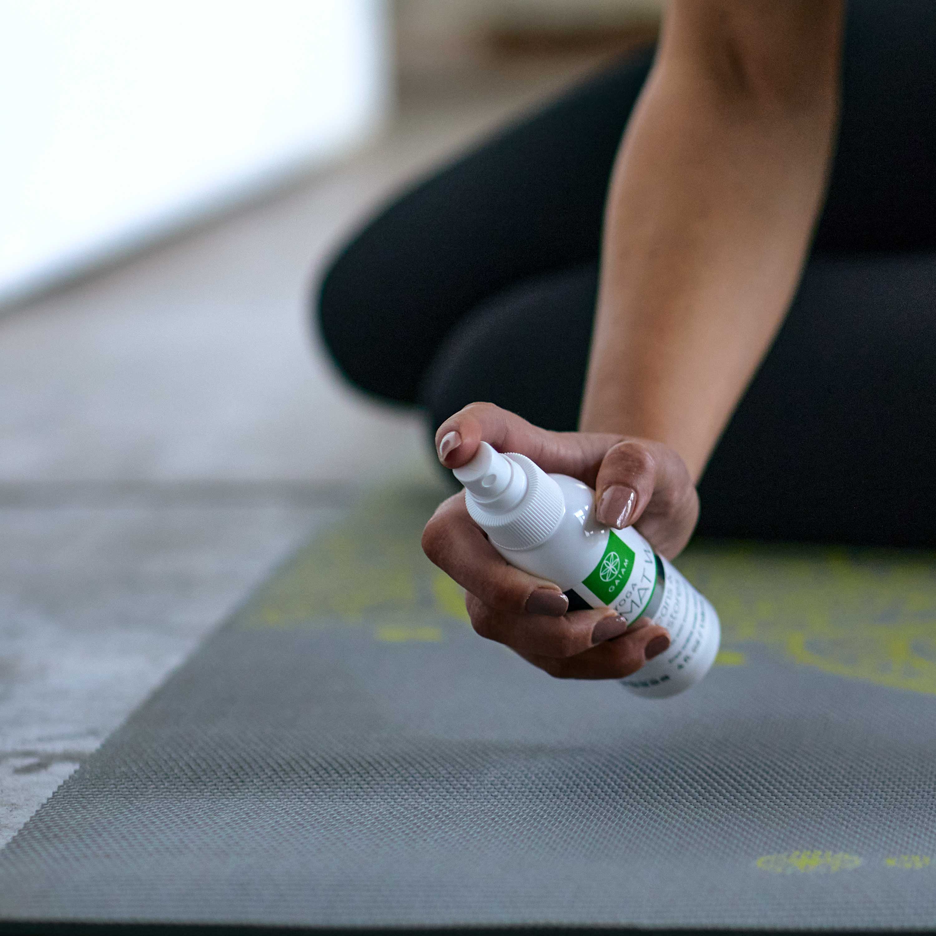 gaiam-yoga-mat-wash-spray-nettoyant-tapis-de-yoga-118-ml image 4