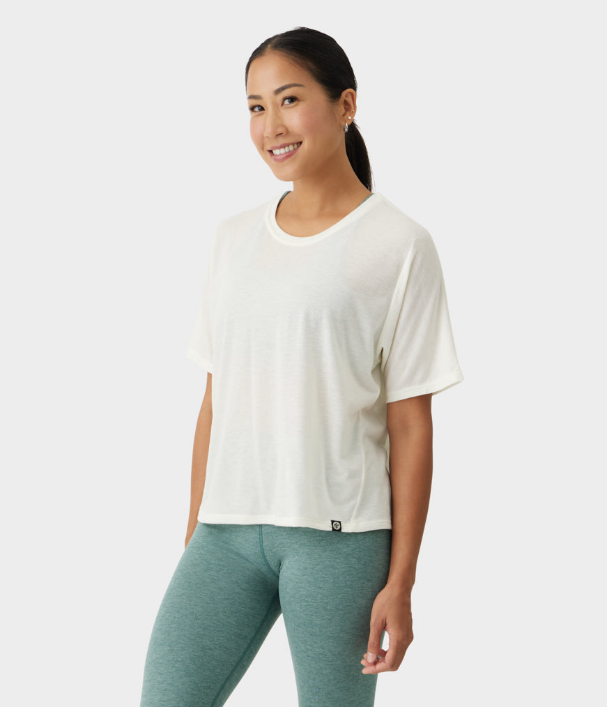 manduka-t-shirt-femme-atmana-foundation-series image 3