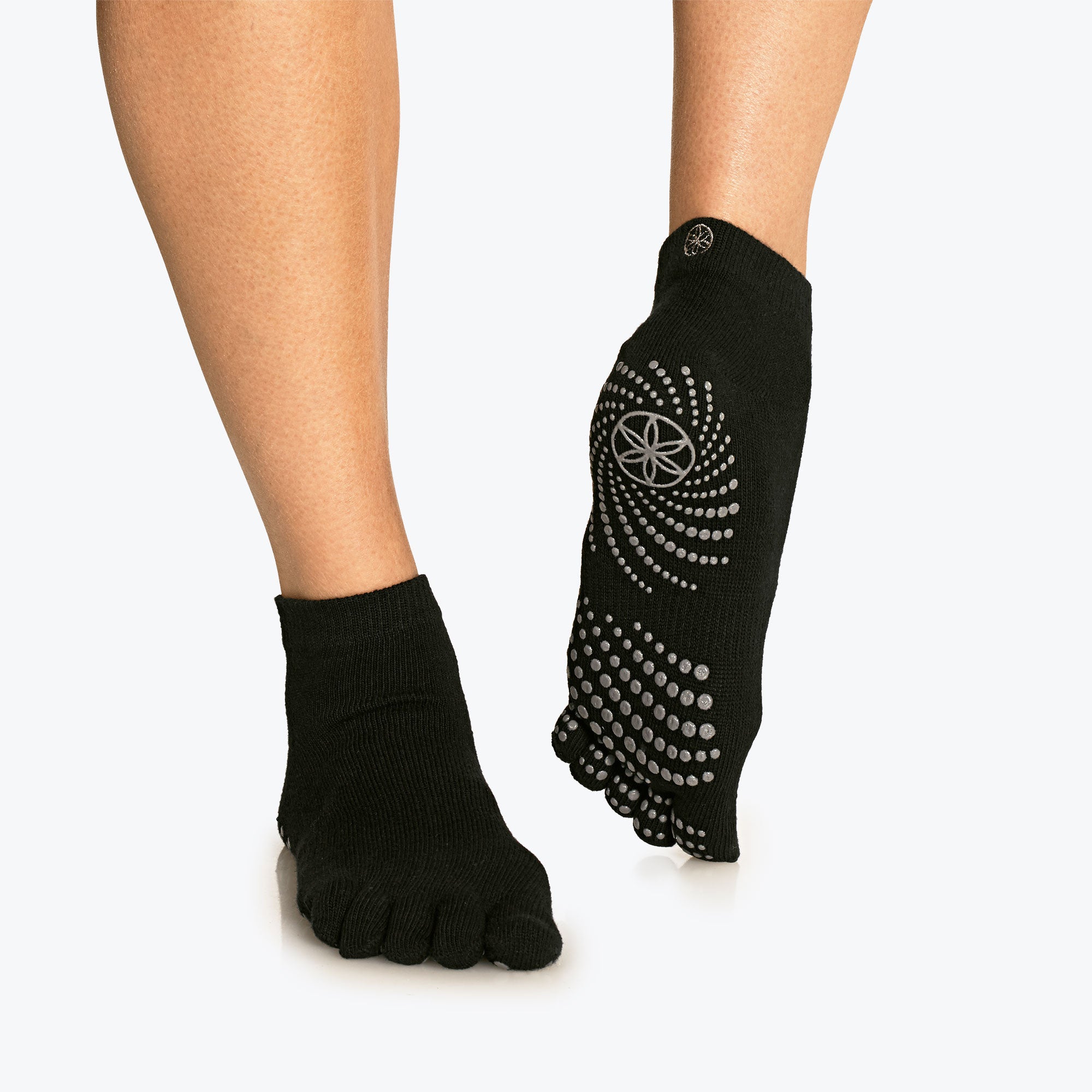 gaiam-grippy-yoga-socks-chaussettes-de-yoga-antid-rapantes-orteils image 1