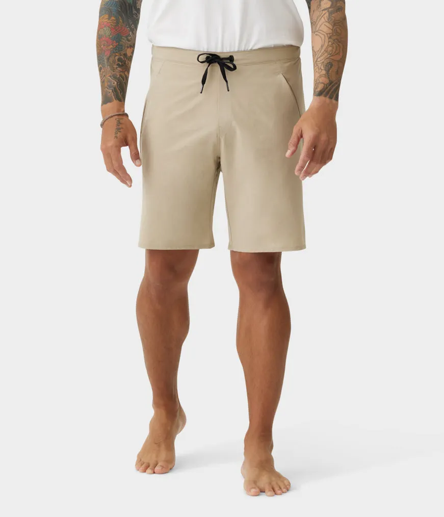 manduka-cntr-short-homme-yoga-polyester-recycl image 1