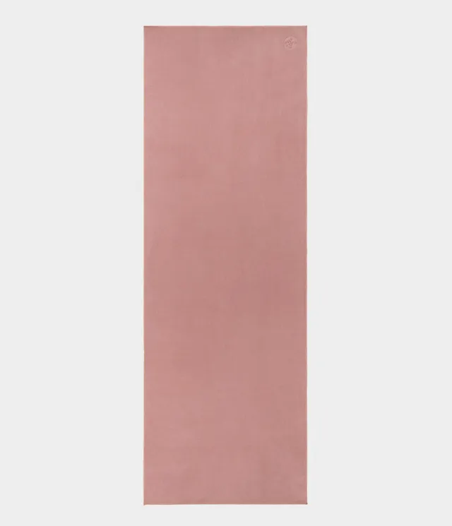 manduka-equa-serviette-tapis-de-yoga-microfibre-polyvalente-antid-rapante image 1