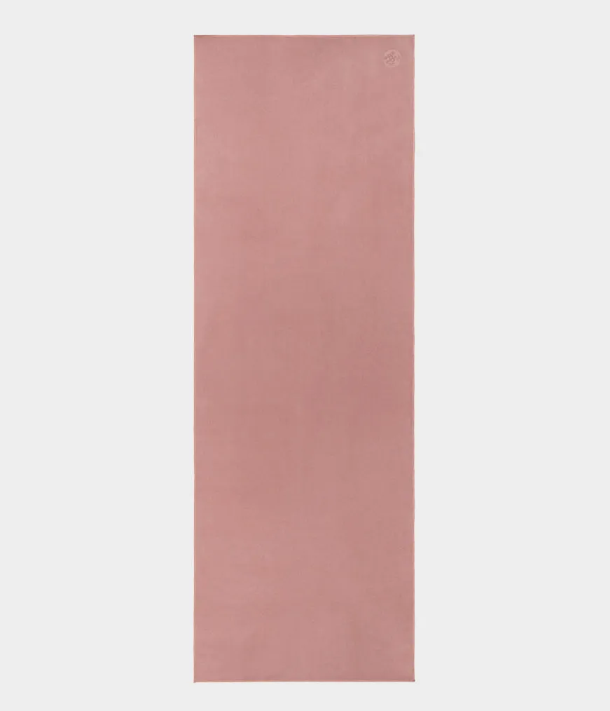 manduka-equa-serviette-tapis-de-yoga-microfibre-polyvalente-antid-rapante image 1