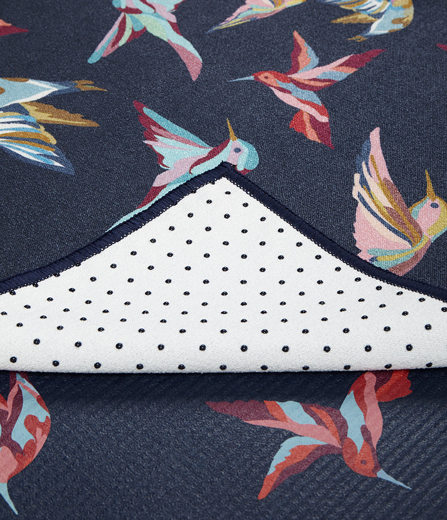 manduka-yogitoes-serviette-tapis-hot-yoga-antid-rapante image 4