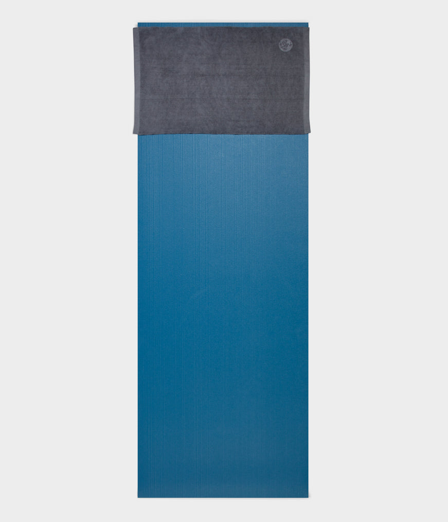 manduka-equa-serviette-main-hot-yoga-microfibre-double-tricot image 5