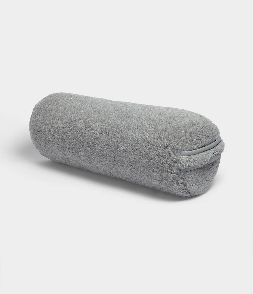 manduka-round-bolster-traversin-yoga-cylindrique image 1