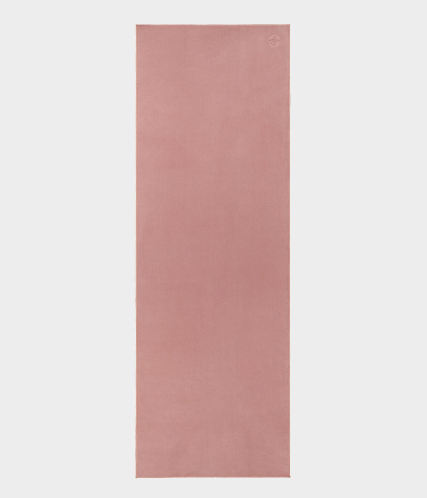 manduka-equa-serviette-tapis-de-yoga-microfibre-polyvalente-antid-rapante image 1