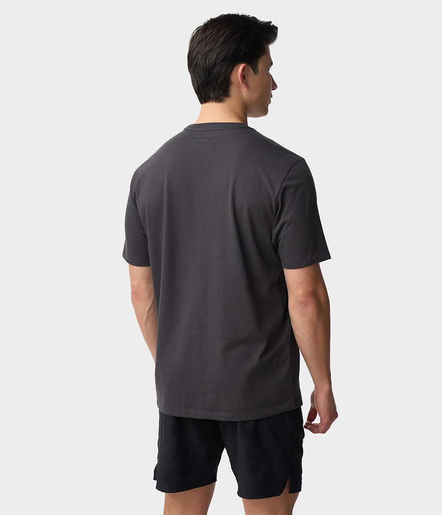manduka-t-shirt-homme-tadasana-foundation-series image 7