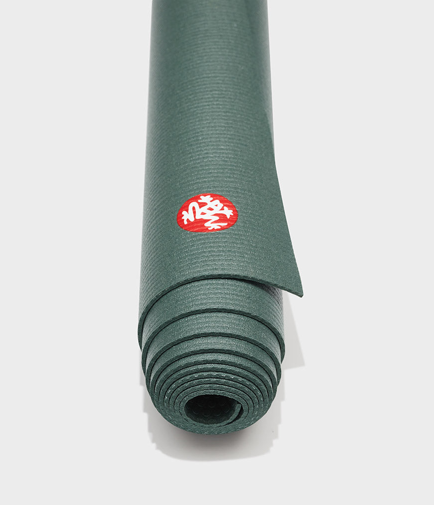 manduka-pro-travel-tapis-de-yoga-voyage-2mm-pliable image 3
