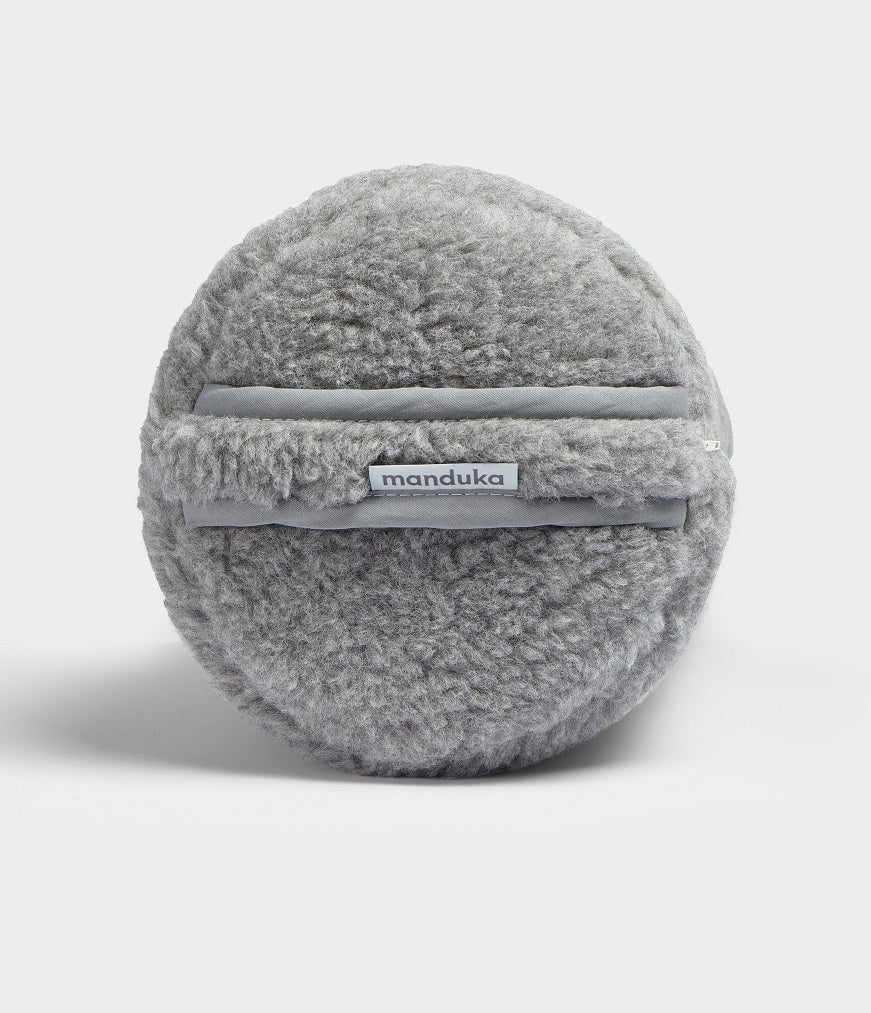 manduka-round-bolster-traversin-yoga-cylindrique image 2