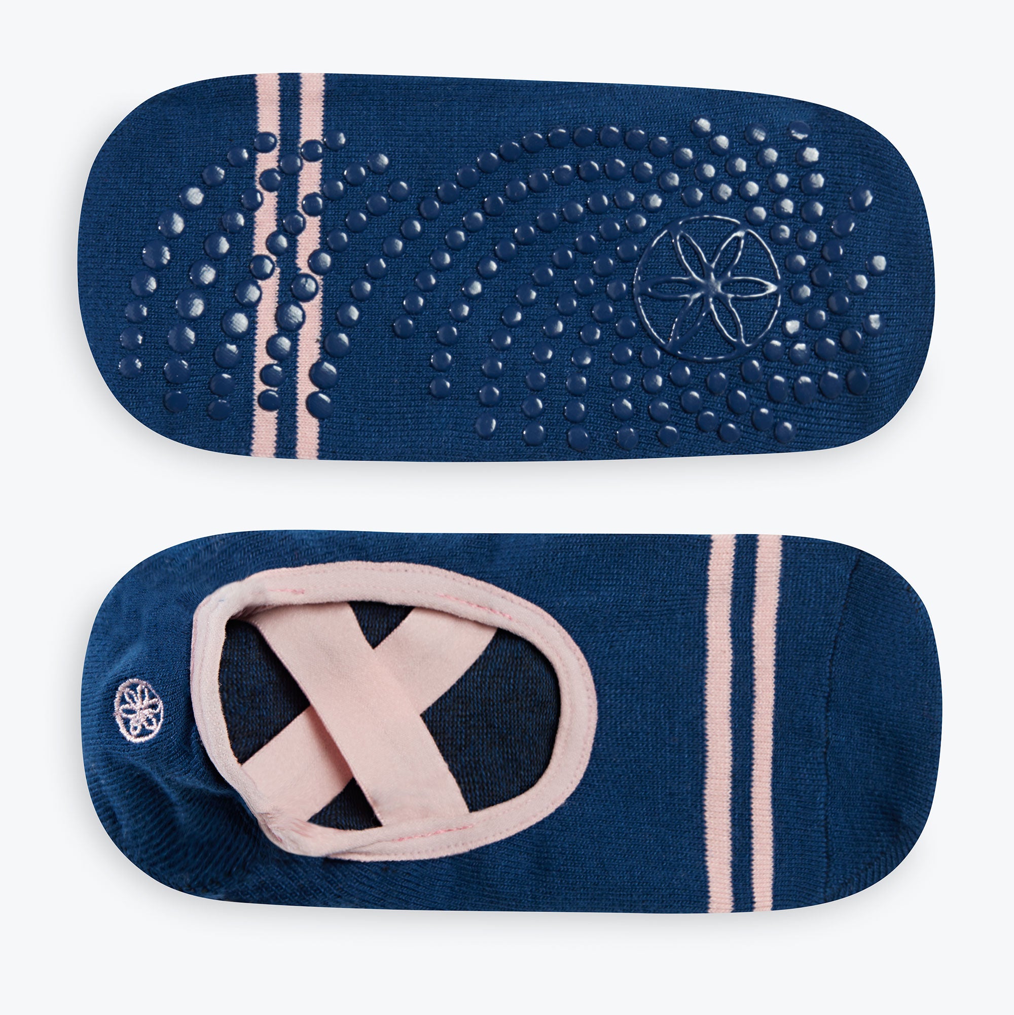 gaiam-grippy-chaussettes-yoga-barre-antid-rapantes-femme image 6