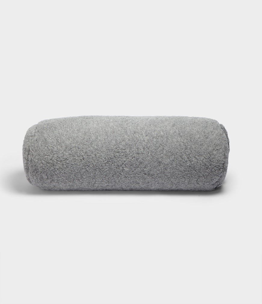 manduka-round-bolster-traversin-yoga-cylindrique image 4