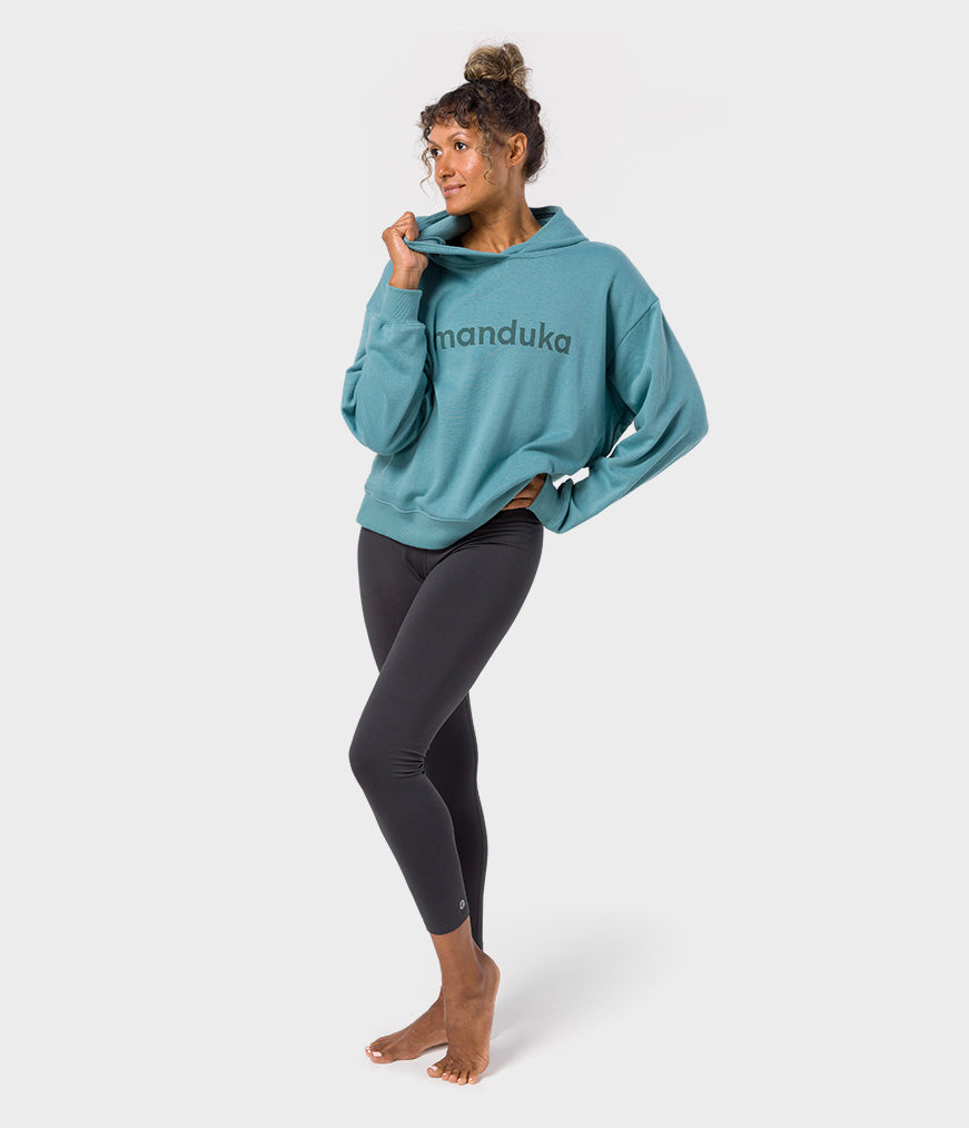 manduka-yin-sweat-capuche-femme-oversize image 3