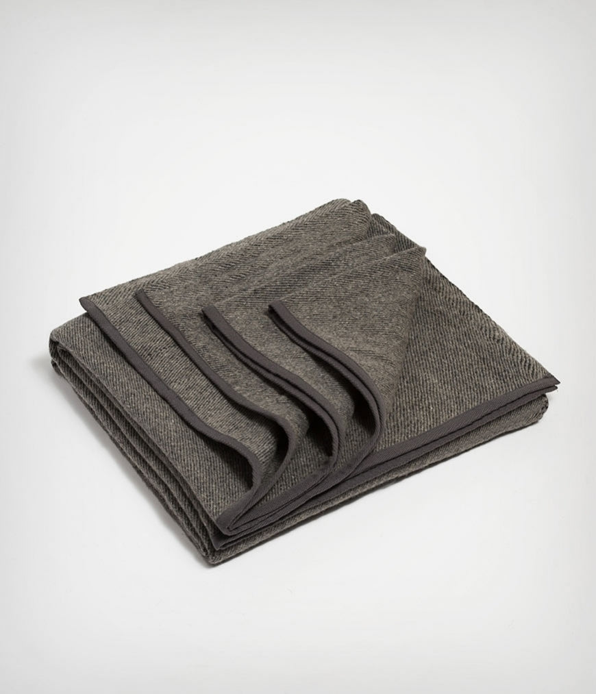 manduka-couverture-yoga-laine-recycl-e-foundation-series image 2