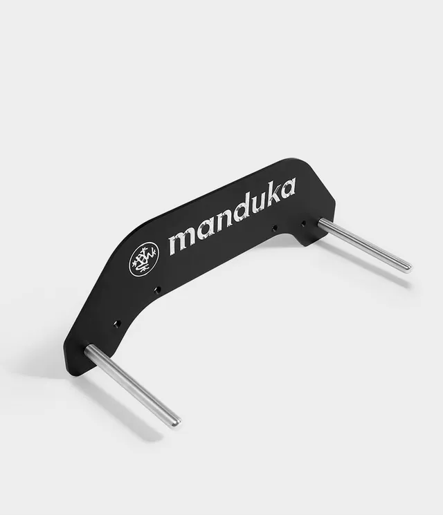 manduka-foundation-series-rack-mural-de-rangement image 1
