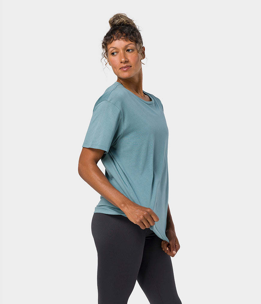 manduka-vinyasa-t-shirt-femme-oversize-coton-supima image 4